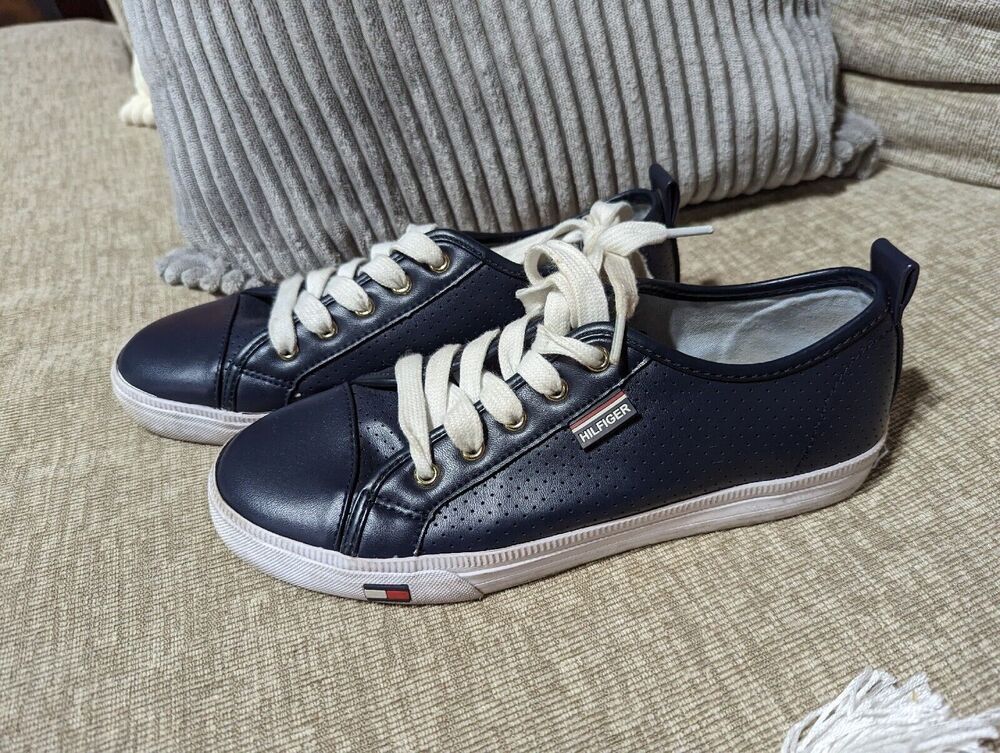 Hilfiger Womens Athletic Sneakers Shoes Comfortable Size 7 Blue Leather Upper